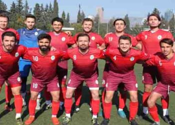 Şampiyon Bornova Belediye Güle Oynaya