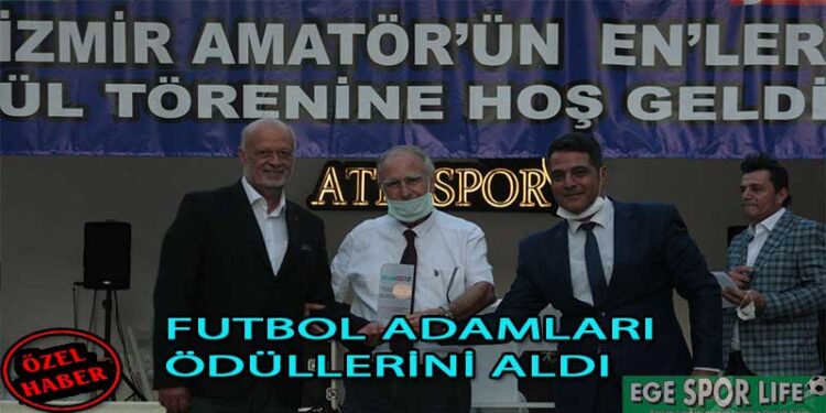FUTBOL ADAMLARI ÖDÜLLERİNİ ALDI