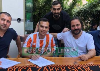 Buca Zafer, Enes’e de İmzayı Attırdı