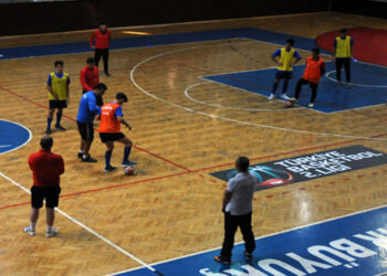 FUTSAL’A KAPILAR AÇILDI