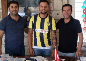 Alaçatı Golcü Egehan İle Anlaştı