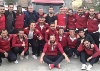 DENİZLİ’DE SERİNHİSAR “BAL LİGİNE” ÇIKTI