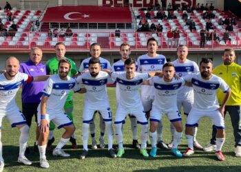 BORNOVA ATA SPOR DOLU DİZGİN