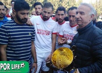 Şampiyon Torbalıspor Kupasını Aldı