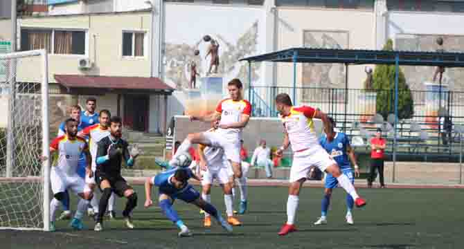 Gaziemir Sarnıç: 2- Yelkispor: 4