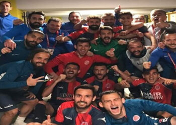 BAL’DA İZMİR DERBİSİ BERGAMA’NIN OLDU
