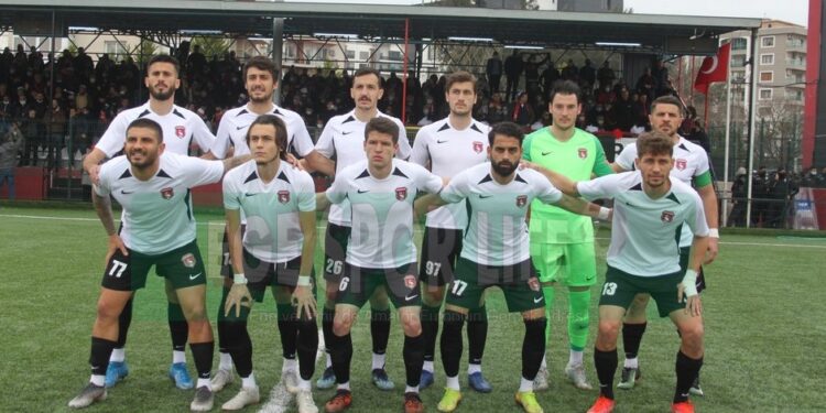 LİDER ÇİĞLİ BELEDİYESPOR, MANİSA’DAN 3 PUANLA DÖNDÜ