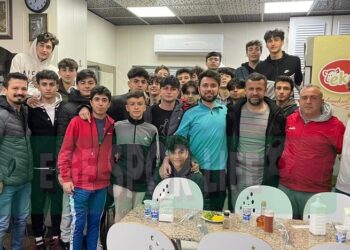 İZMİR ÜÇYOL GENÇLİK U16 TAKIMINA ŞAMPİYONLUK YEMEĞİ