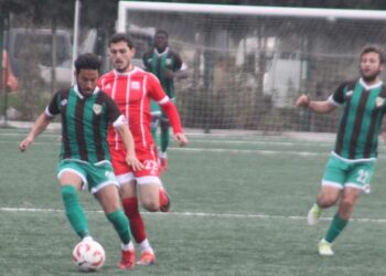 Bornova Yeşilova, Ayvalıkgücü’nden Rövanşı Aldı