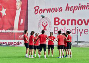 KADIN MİLLİ FUTBOL TAKIMI BORNOVA’DA