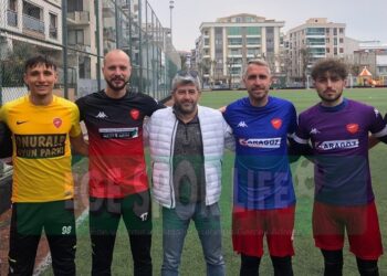 DİKİLİ BELEDİYESPOR’DAN İMZA ŞOV
