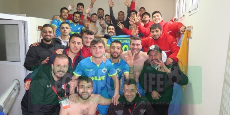 FOÇA BELEDİYESPOR, ZİRVE TAKİBİNİ BIRAKMIYOR