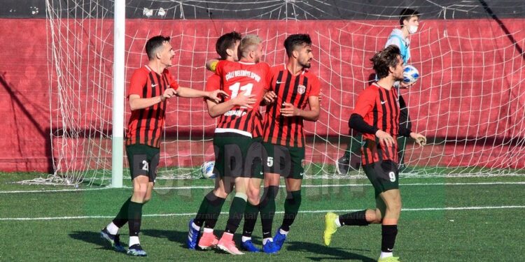 ÇİĞLİ BELEDİYESPOR, TORBALI DEPLASMANINDAN MUTLU DÖNDÜ