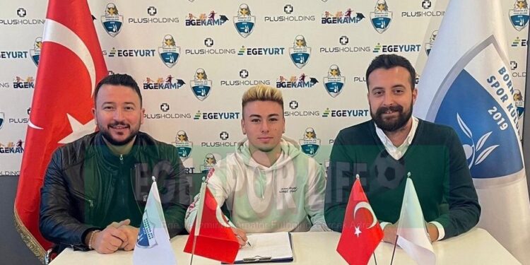 BORNOVA ATASPOR, BERKAY AKTÜRK’Ü RENKLERİNE BAĞLADI