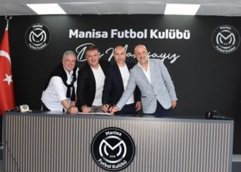 LEVENT ERİŞ MANİSA FK’YA İMZAYI ATTI