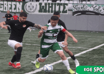 ÖZÇAMDİBİSPOR, ŞAMPİYONLUK YOLUNDA ARAYI AÇIYOR