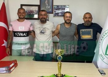 ASARLIK GENÇLİK, ERHAN KONACAKLI’YI YUVADA TUTTU