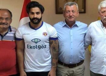 MENEMENSPOR’DAN BİR İMZA DAHA