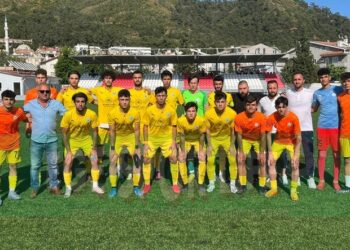 BALÇOVA BELEDİYE TERMAL U18 FİNALE YÜKSELDİ