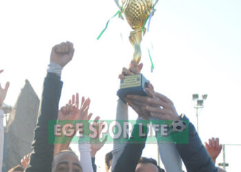 1.AMATÖR’DE ŞAMPİYONLAR VE PLAY-OFF’A KALANLER BELLİ OLDU
