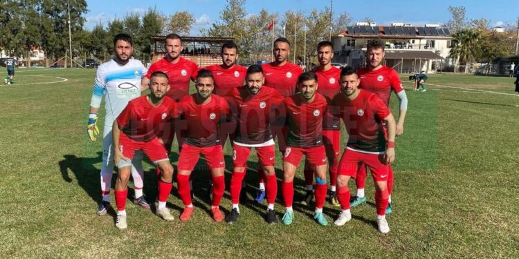 FOÇA BELEDİYESPOR, MENEMEN’DEN 3 PUANI 5 GOLLE ALDI
