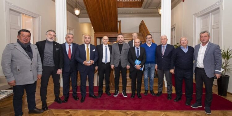 İZMİR KULÜPLERİNE 30 MİLYON LİRALIK DESTEK DAHA