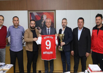 BOZYAKASPOR’DAN SELVİTOPU’NA ZİYARET