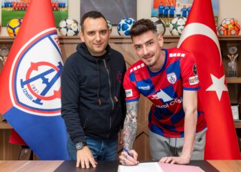 ALTINORDU ERDİ DİKMEN TRANSFERİNİ AÇIKLADI