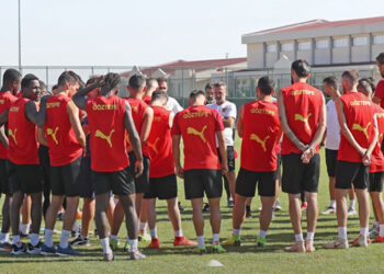 Göztepe Afyon Kampını Tamamladı