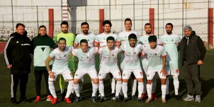 KARŞIYAKA SOĞUKKUYU, YARIŞI BIRAKMIYOR
