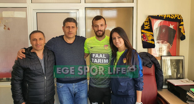 KEMALPAŞA, GÜROL KARAMAN’A İMZAYI ATTIRDI