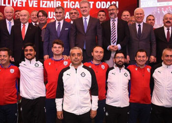NİHAT ÖZDEMİR’DEN İZMİR FUTBOLUNA ÖVGÜ