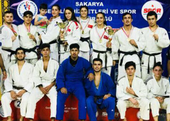 İZMİR BELEDİYE JUDODA ŞAMPİYON