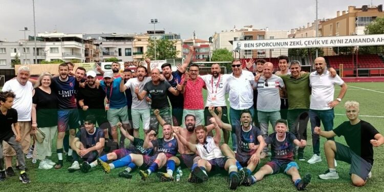 VE ATAŞEHİRSPOR’DA PLAY-OFF’LARDA