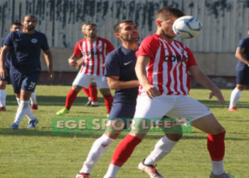 İZMİRSPOR, SULTANGAZİ’YE ACIMADI