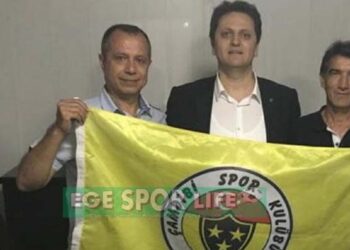 Bornova Çamdibispor Adnan ve Koray Hocaya Emanet