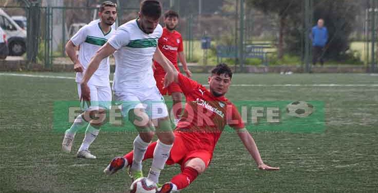BORNOVA YEŞİLOVA GÜZEL FUTBOLUNU SKORA YANSITAMADI