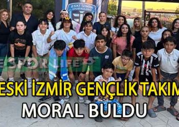 ESKİ İZMİR GENÇLİK KADIN FUTBOL TAKIMI SEZONU EĞLENEREK TAMAMLADI