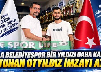 URLA BELEDİYESPOR BİR YILDIZI DAHA KAPTI: BATUHAN OTYILDIZ İMZAYI ATTI